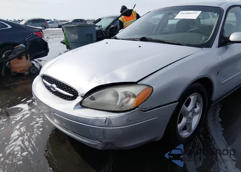 2001 Ford Taurus Se z USA, uszkodzony, nr VIN 1FAFP53231G251433